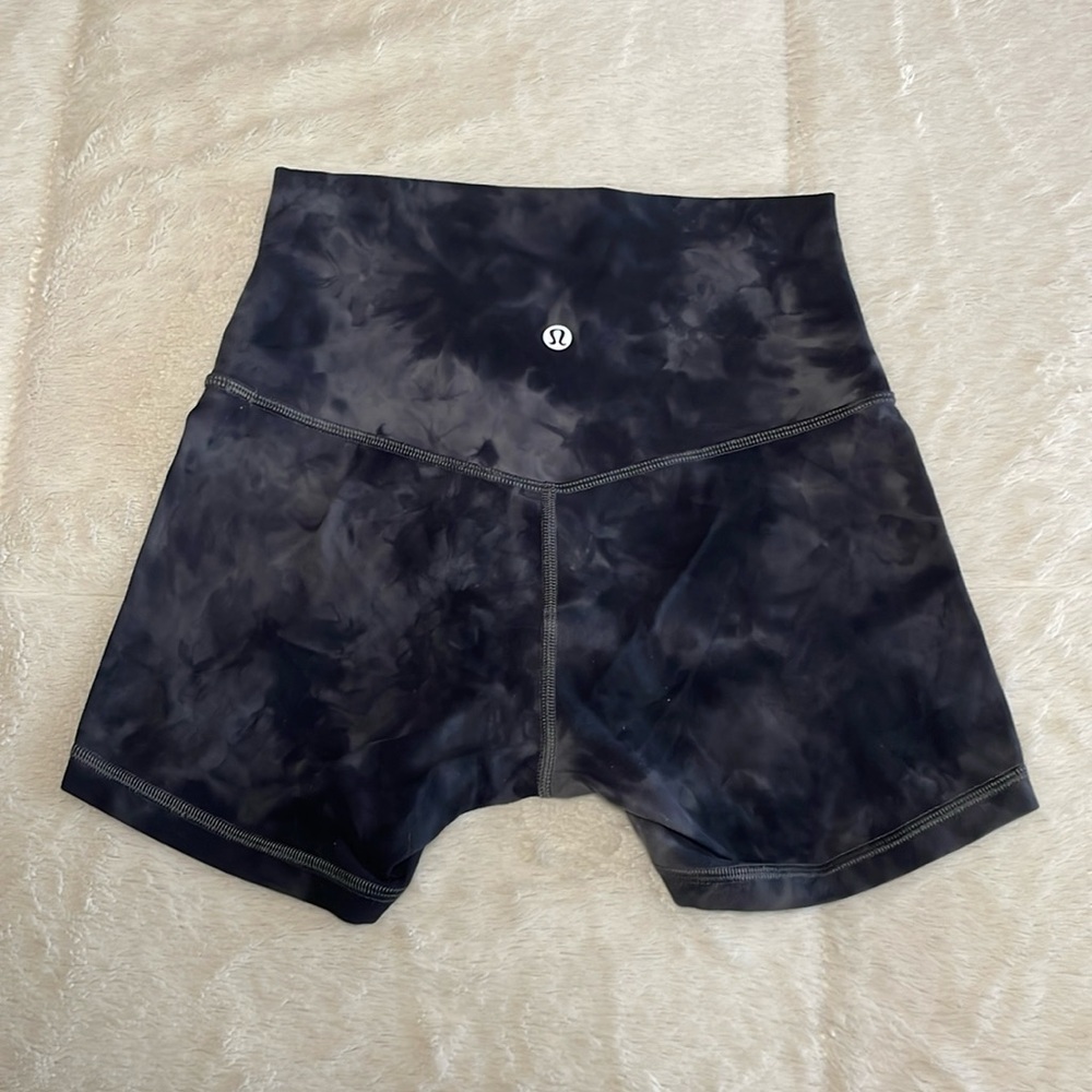 Lululemon Diamond Dye Grey Align 4” Shorts